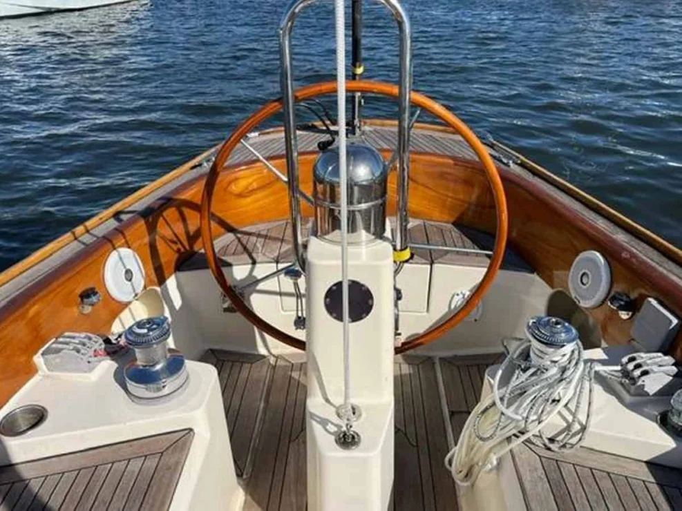 2006 Morris 36, helm and stern.