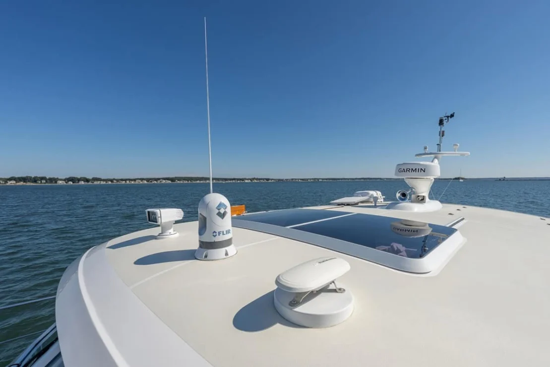 Grand Banks Eastbay 50, Flir camera.