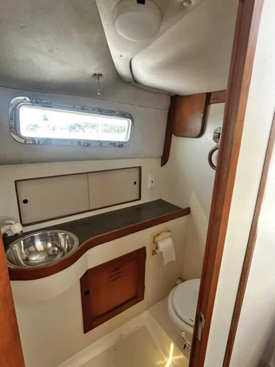 2000 Legacy 28 Express head and vanity with sink.