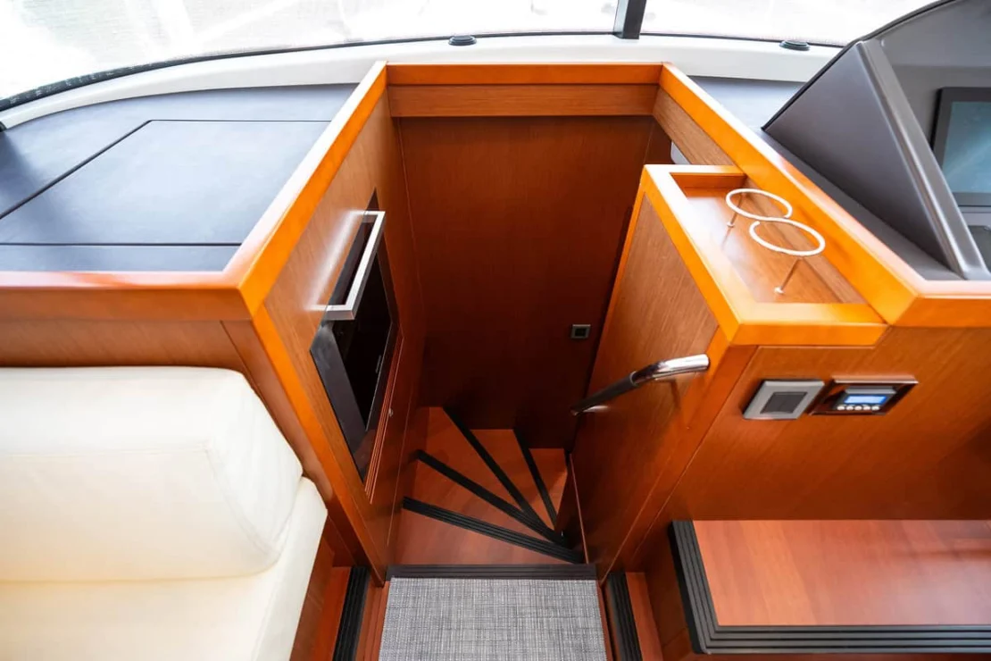 Beneteau Oceanis Swift Trawler 50 companionway.