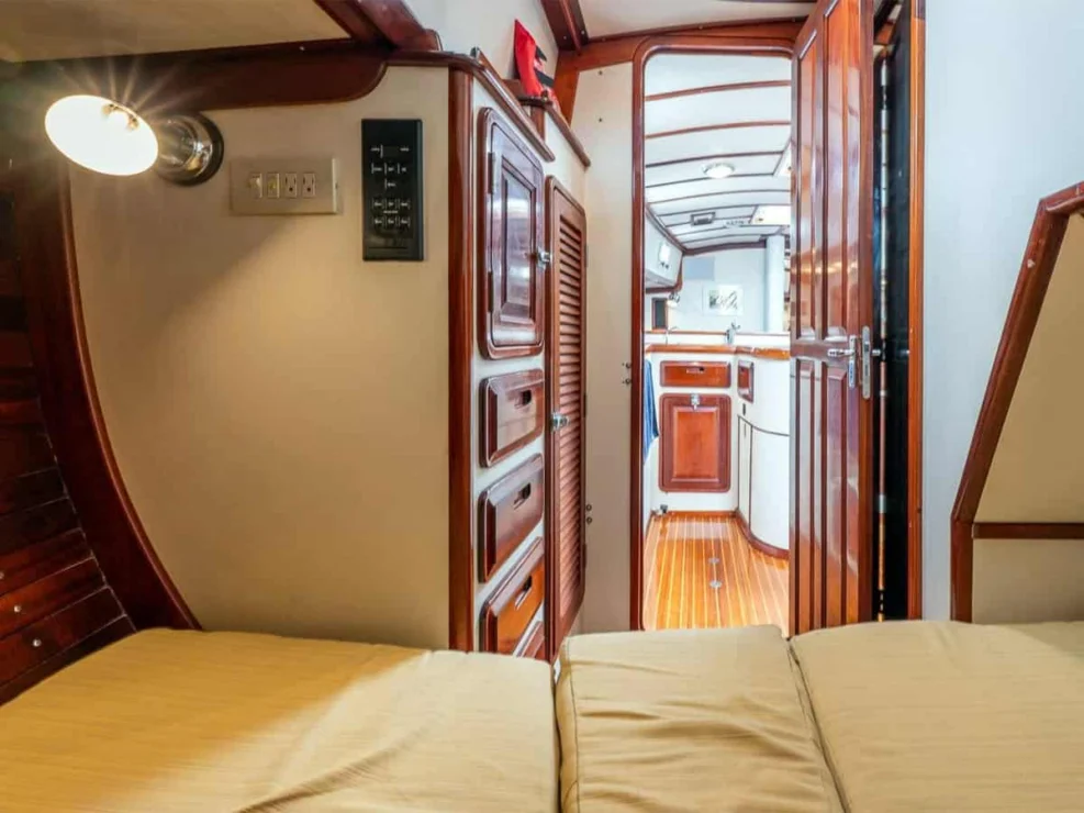 1983 Morris Ocean Series 44 guest cabin looking forward.