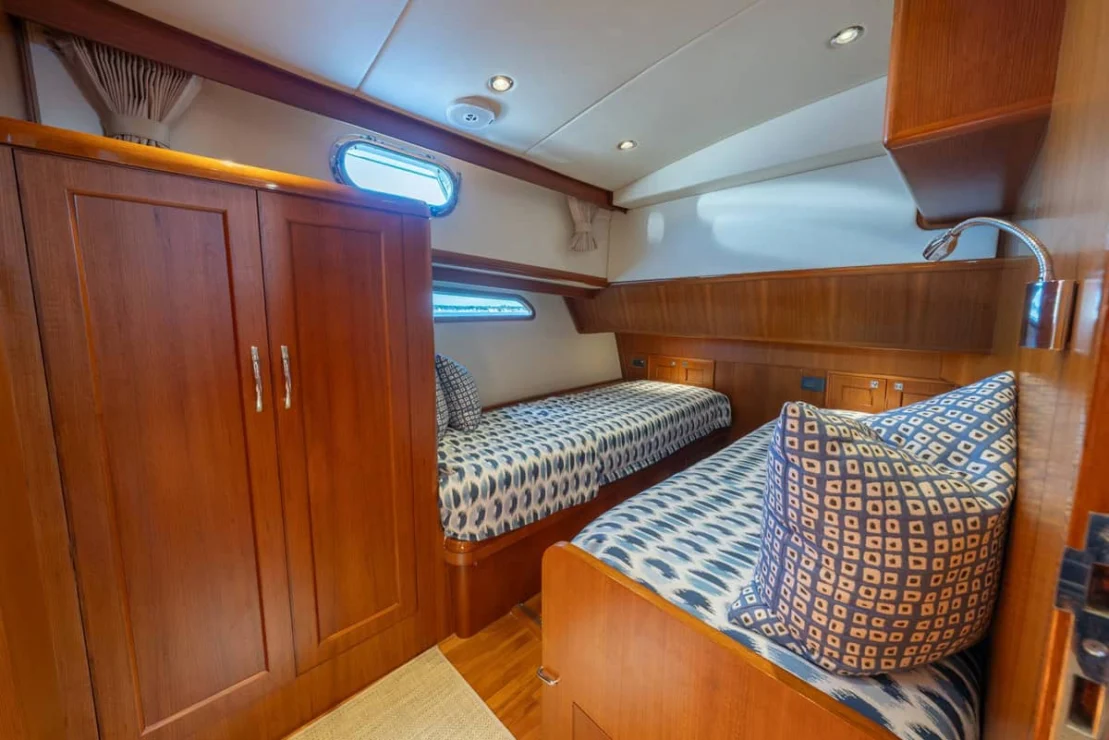 Grand Banks Eastbay 50, guest stateroom.