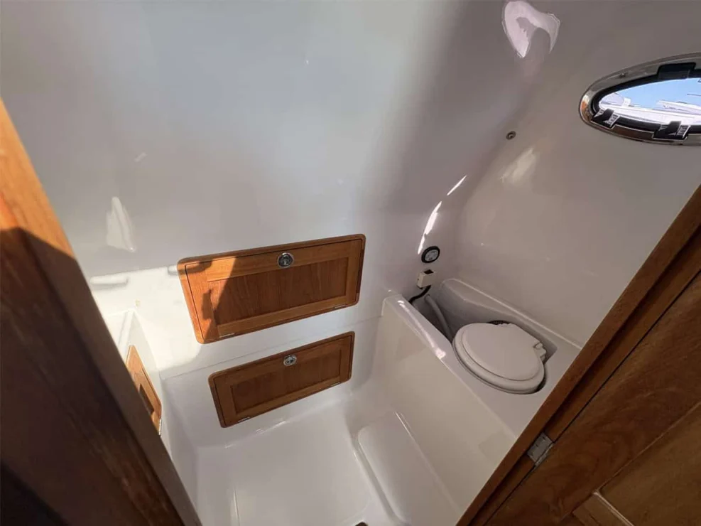2011 Protector Tauranga 41 head and storage cubbies.