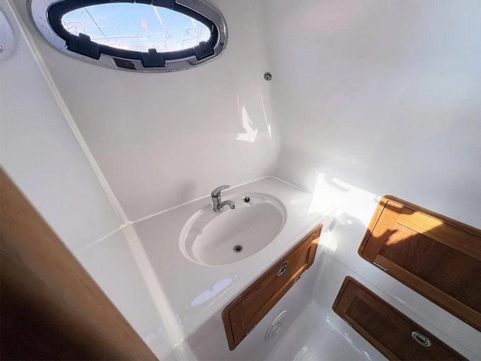 2011 Protector Tauranga 41 sink in head area.