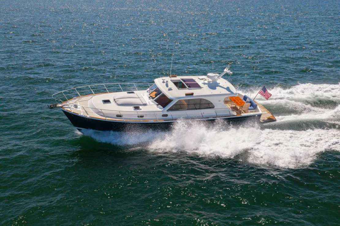 Grand Banks Eastbay 50, portview on the water.