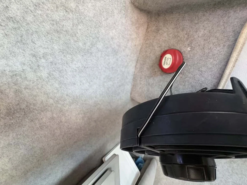 2011 Protector Tauranga 41 house battery switch.